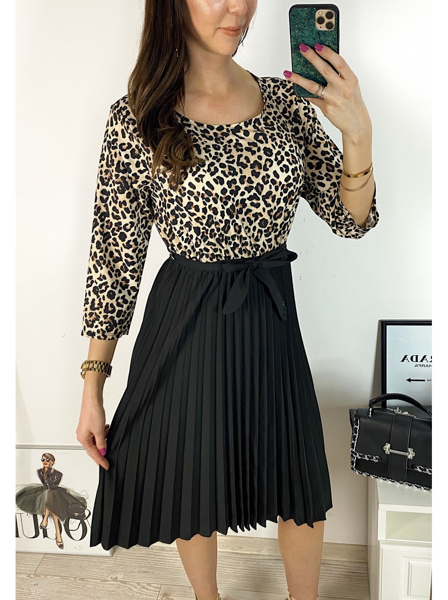 Rochie dama eleganta midi neagra cu pliuri si imprimeu animal print Half