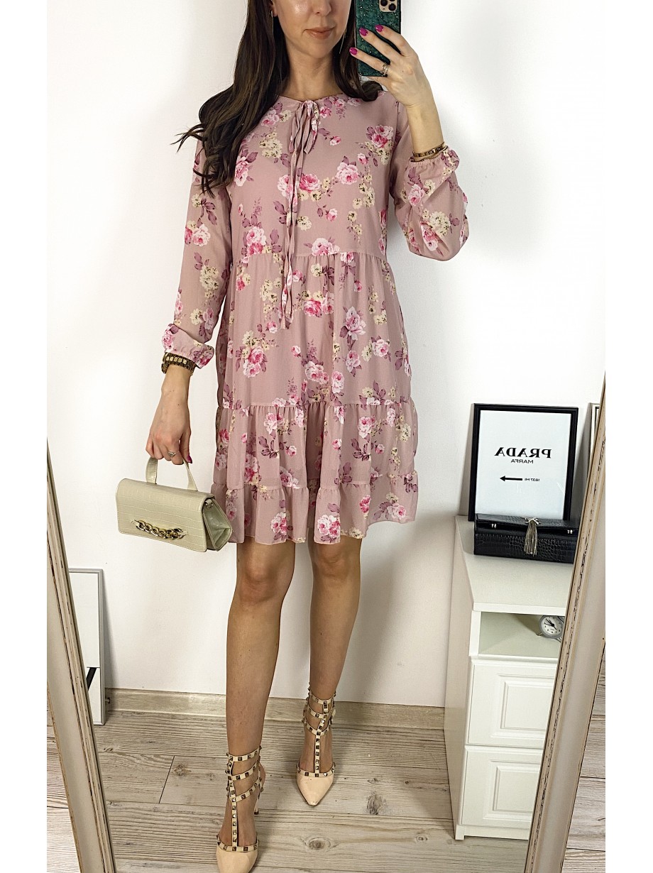 Rochie eleganta scurta roz cu volanase, maneci lungi si flori mici