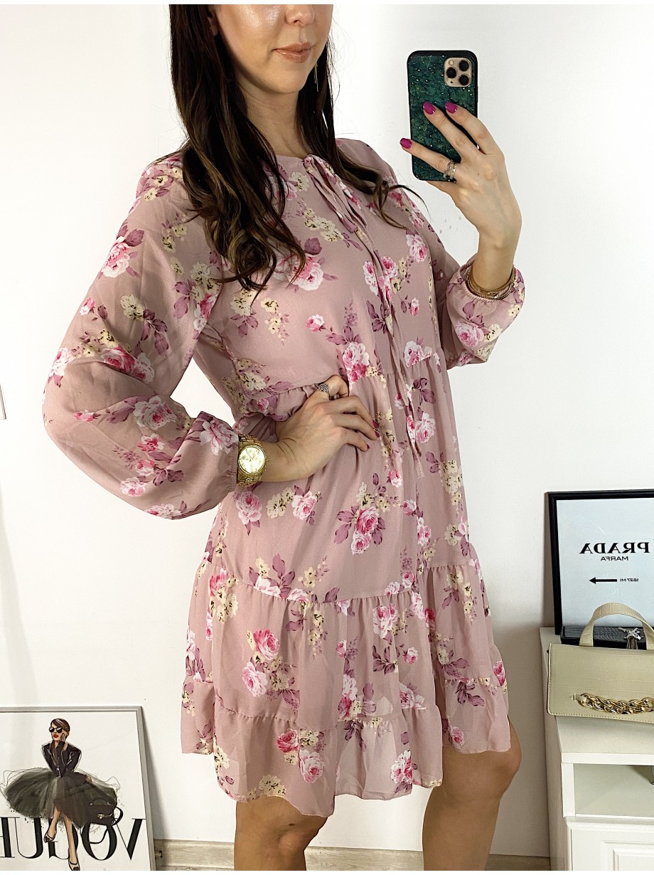 Rochie eleganta scurta roz cu volanase, maneci lungi si flori mici