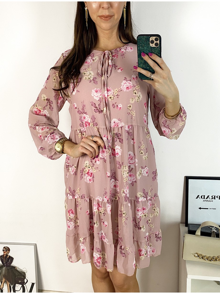 Rochie eleganta scurta roz cu volanase, maneci lungi si flori mici