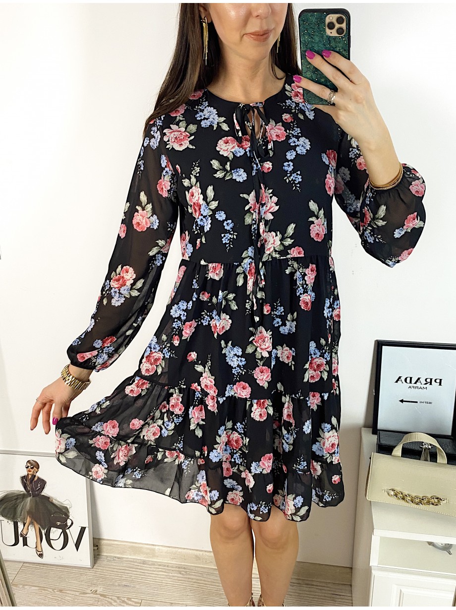 Rochie eleganta scurta neagra cu volanase, maneci lungi si flori mici