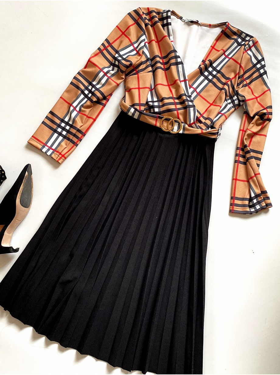 Rochie dama eleganta midi neagra cu pliuri si imprimeu carouri portocaliu Half 