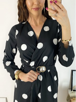 Rochie midi casual neagra cu imprimeu buline si maneci lungi