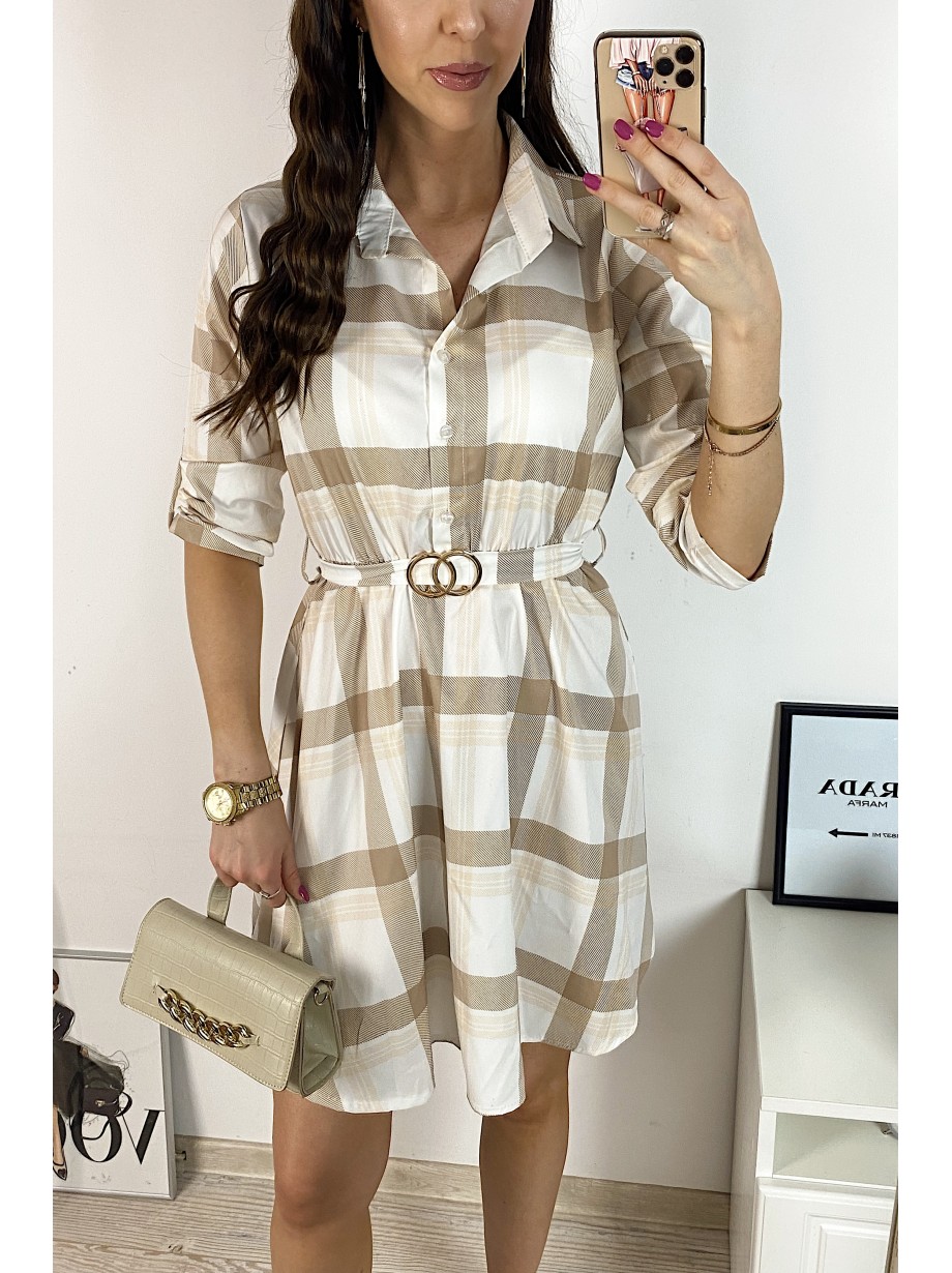 Rochie de zi ieftina alba cu imprimeu carouri si accesoriu in talie