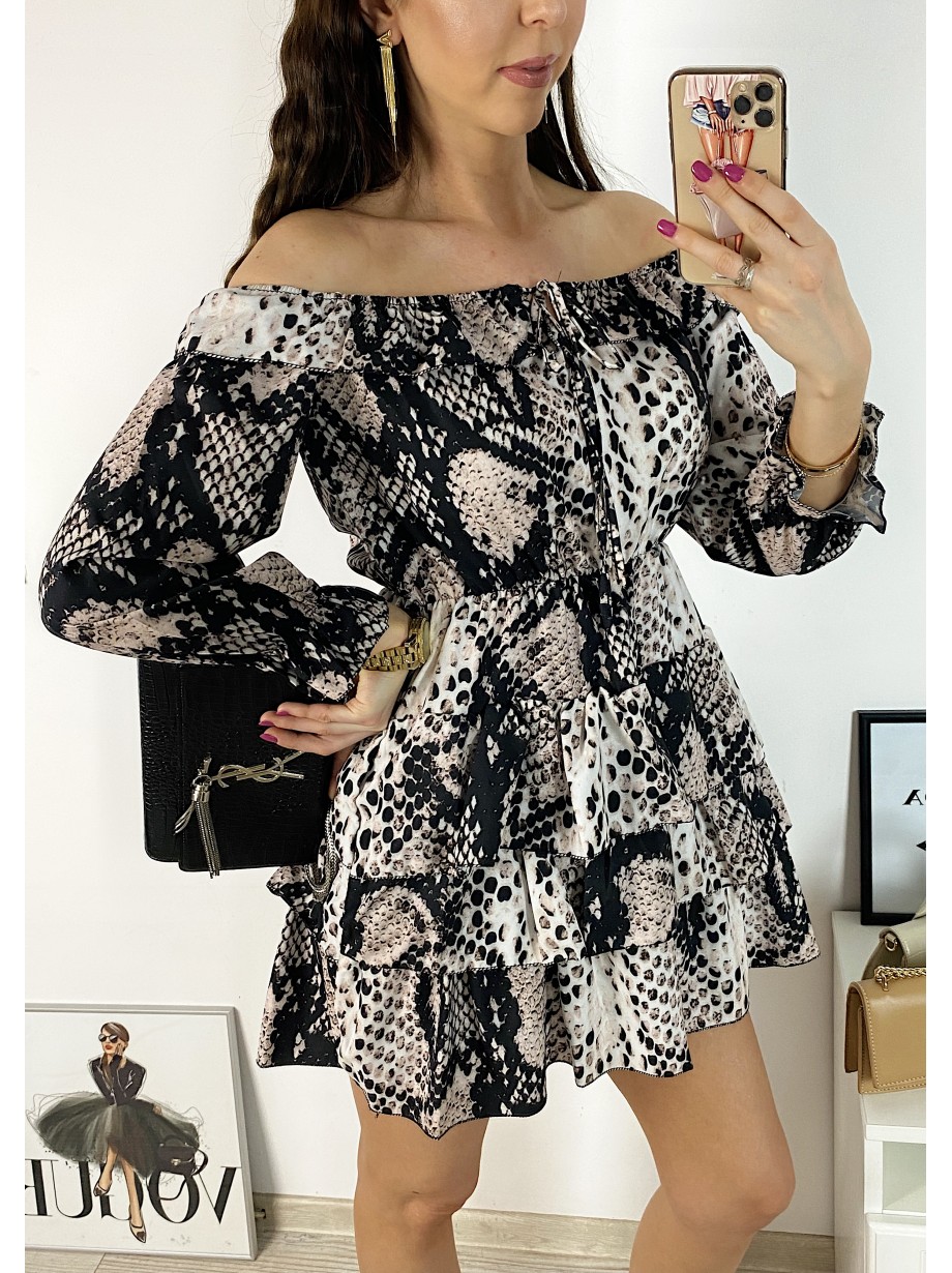 Rochie de zi ieftina neagra cu imprimeu snake si umerii goi