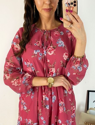 Rochie eleganta scurta roz inchis cu volanase, maneci lungi si flori mici