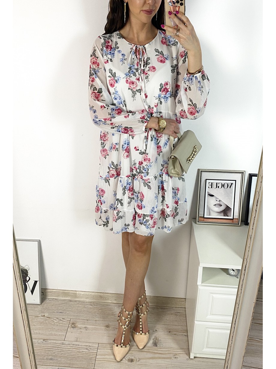 Rochie eleganta scurta alba cu volanase, maneci lungi si flori mici