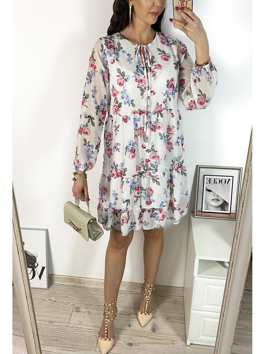 Rochie eleganta scurta alba cu volanase, maneci lungi si flori mici