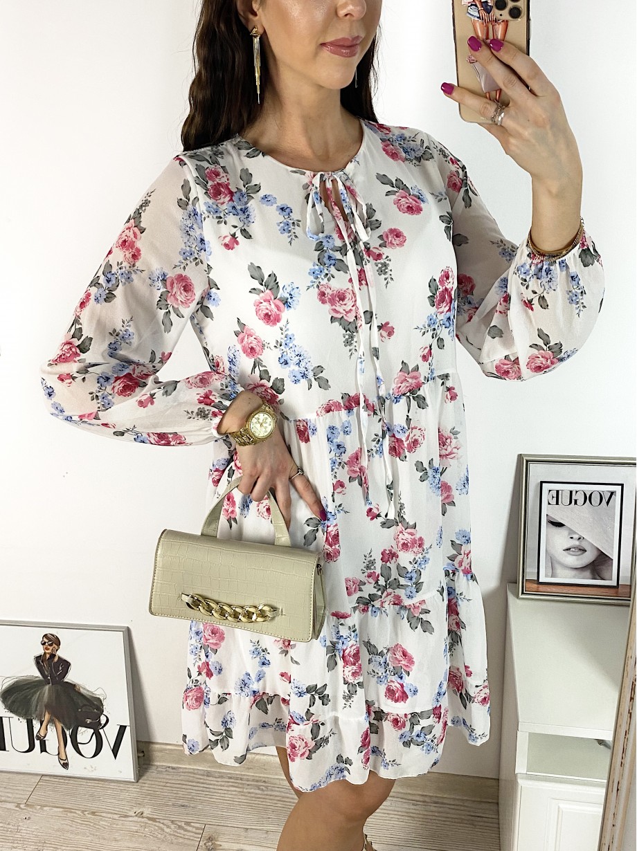 Rochie eleganta scurta alba cu volanase, maneci lungi si flori mici