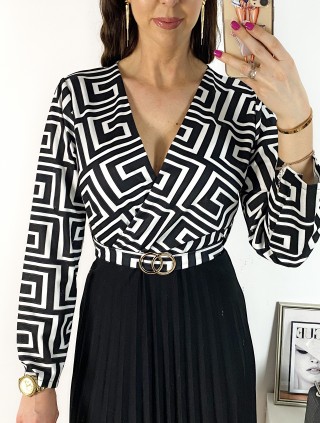 Rochie dama eleganta midi neagra cu pliuri si imprimeu zig zag Half