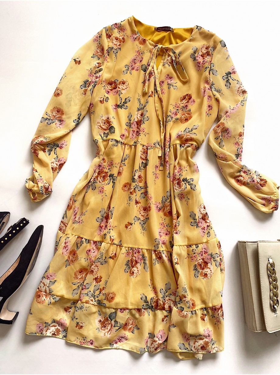 Rochie eleganta scurta galbena cu volanase, maneci lungi si flori mici