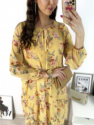 Rochie eleganta scurta galbena cu volanase, maneci lungi si flori mici