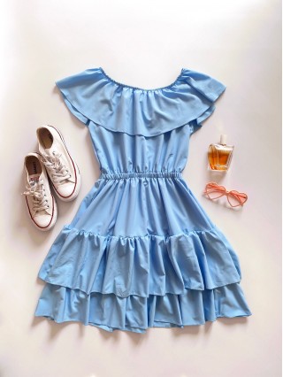 Rochie de zi scurta albastru deschis cu volanase pe umeri