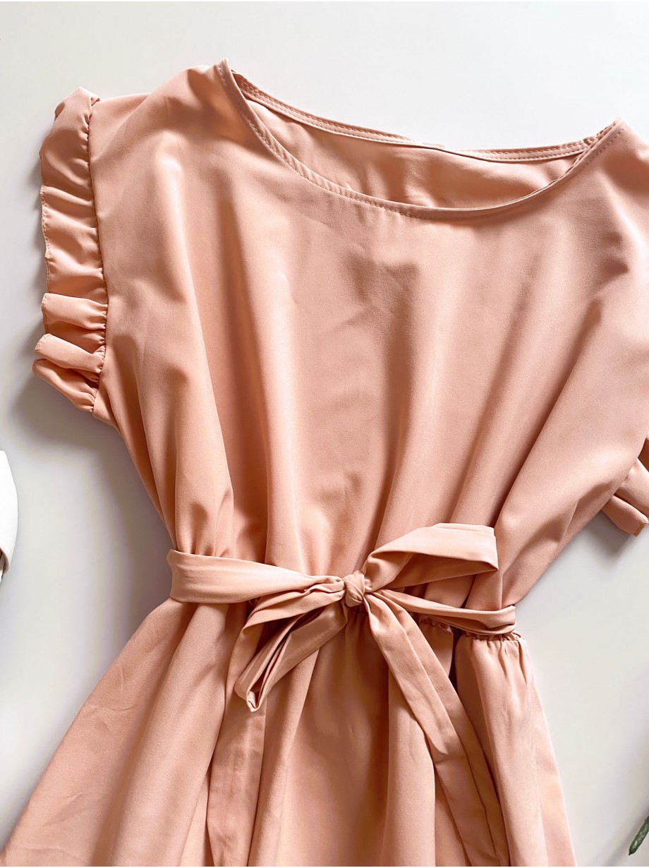 Rochie de zi scurta roz cu volanase la manecute