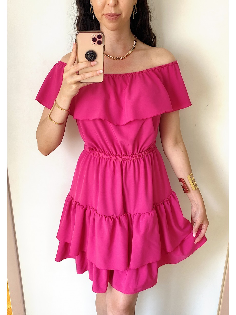 Rochie de zi scurta roz cu volanase pe umeri