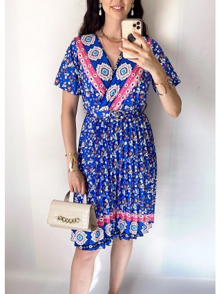Rochie casual ieftina albastra cu imprimeu floral, maneca scurta si model indian la decolteu