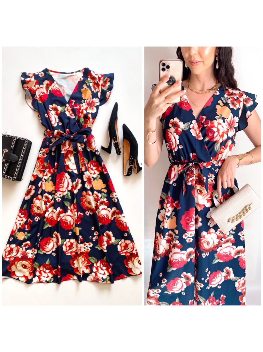 Rochie de zi midi neagra cu flori si volanase la manecute