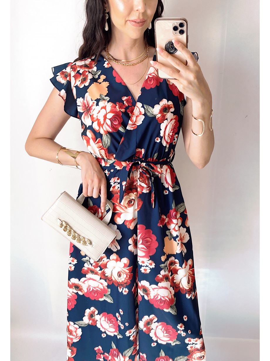 Rochie de zi midi neagra cu flori si volanase la manecute