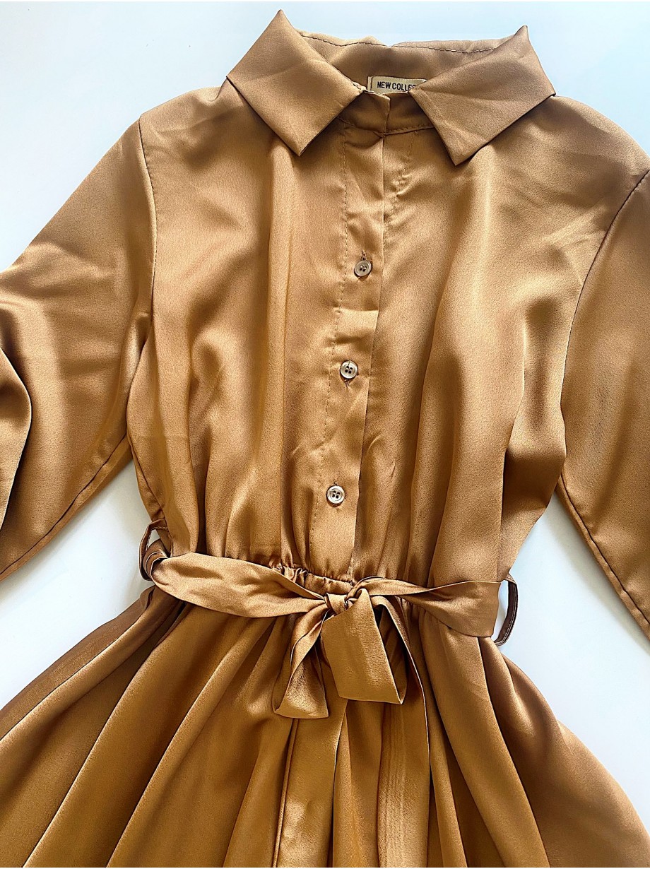 Rochie de zi scurta ieftina tip camasa maro cu nasturi si cordon in talie