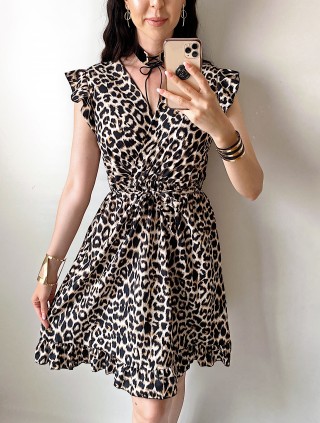 Rochie de zi scurta crem cu imprimeu animal print si volanase la manecute