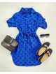 Rochie ieftina casual stil camasa scurta albastra cu cc si cordon in talie