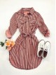 Rochie de zi ieftina roz stil camasa cu imprimeu linii si cordon in talie