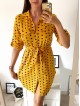 Rochie ieftina casual stil camasa galben cu puncte mari si cordon in talie