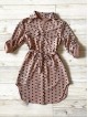 Rochie ieftina casual stil camasa roz cu puncte mari si cordon in talie