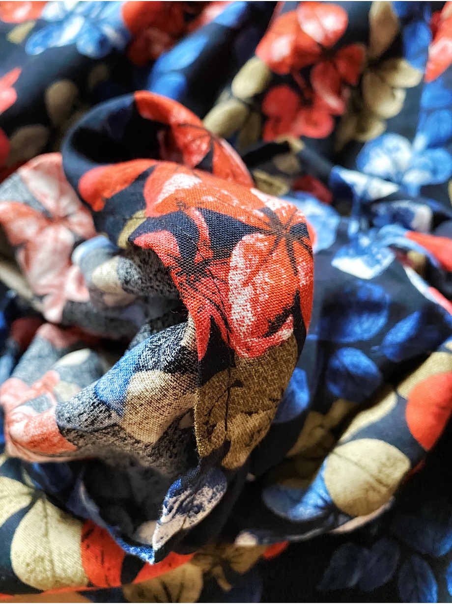 Rochie de vara midi albastra cu imprimeu colorat - Nuante de Senin