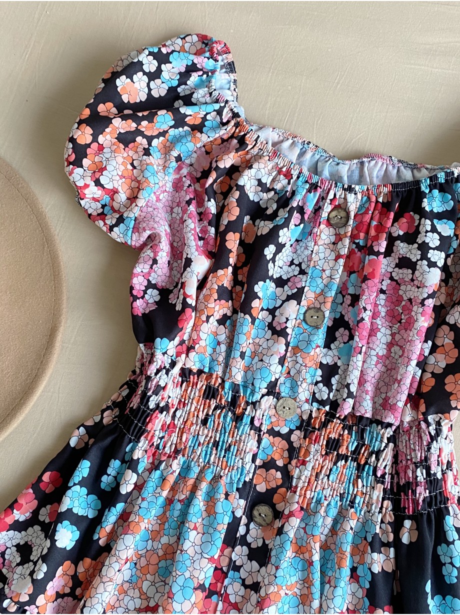 Rochie midi de vara lejera cu imprimeu floral de culoare neagra