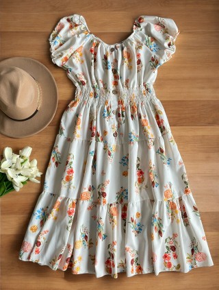 Rochie midi de vara lejera cu imprimeu floral de culoare alba