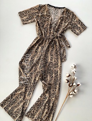 Salopeta dama casual lunga crem cu imprimeu snakeskin si cordon in talie