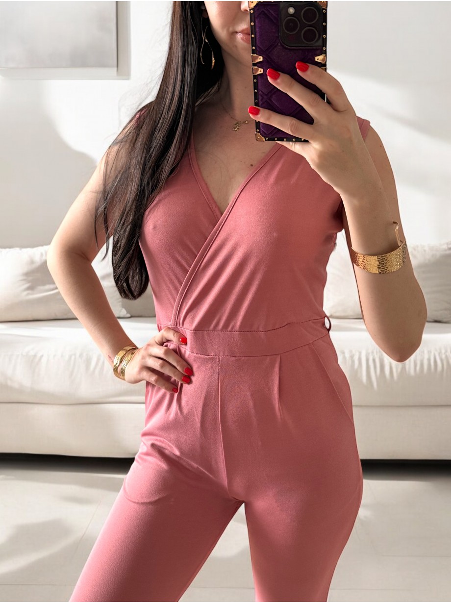 Salopeta dama casual lunga roz cu decolteu parte peste parte