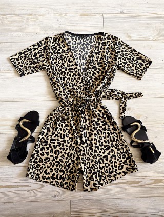 Salopeta dama casual scurta maro cu imprimeu animal print