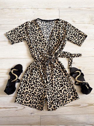 Salopeta dama casual scurta maro cu imprimeu animal print
