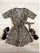 Salopeta dama casual scurta maro cu imprimeu animal print