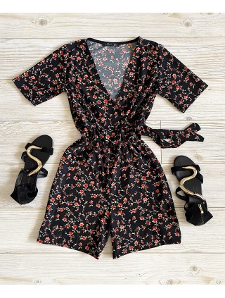 Salopeta dama casual scurta neagra cu imprimeu flori rosii mici