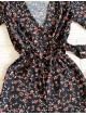 Salopeta dama casual scurta neagra cu imprimeu flori rosii mici