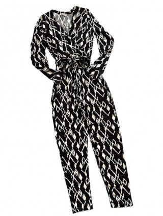 Salopeta dama casual lunga neagra cu imprimeu romburi si cordon in talie