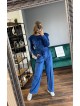 Trening dama superb albastru din catifea cu pantaloni largi si bluza cu umeri bufanti