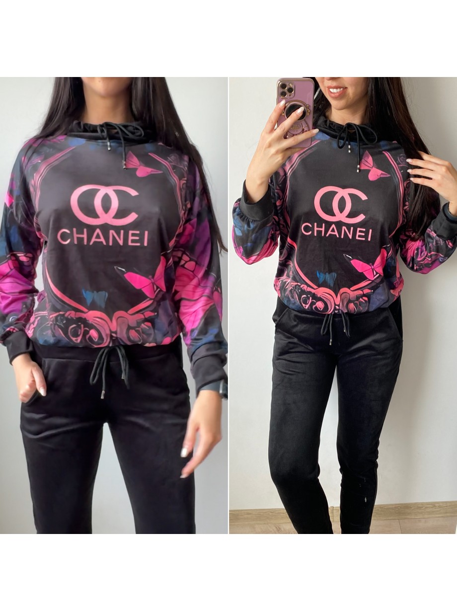Trening dama din CATIFEA cu pantaloni lungi negri cu snur si bluza cu gluga imprimeu CHANEI 