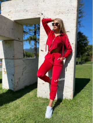 Trening dama superb rosu din catifea cu pantaloni stramti si hanorac in V cu fermoar si gluga