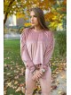Trening dama superb roz din catifea cu pantaloni lungi si bluza larga cu snur la umeri