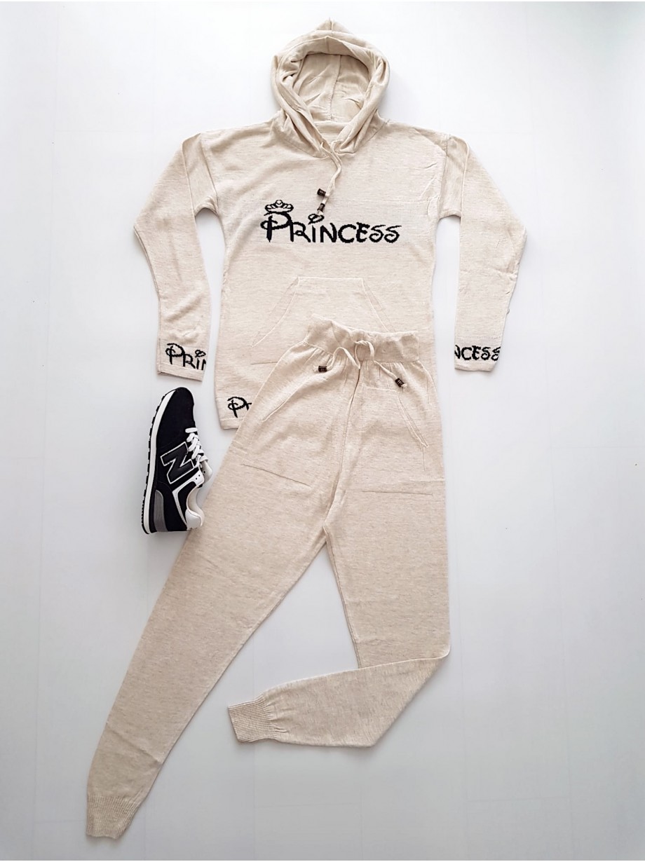 Trening dama din tricot crem cu inscriptie Princess si gluga