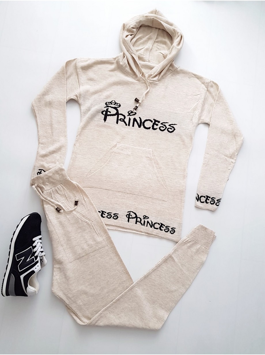 Trening dama din tricot crem cu inscriptie Princess si gluga