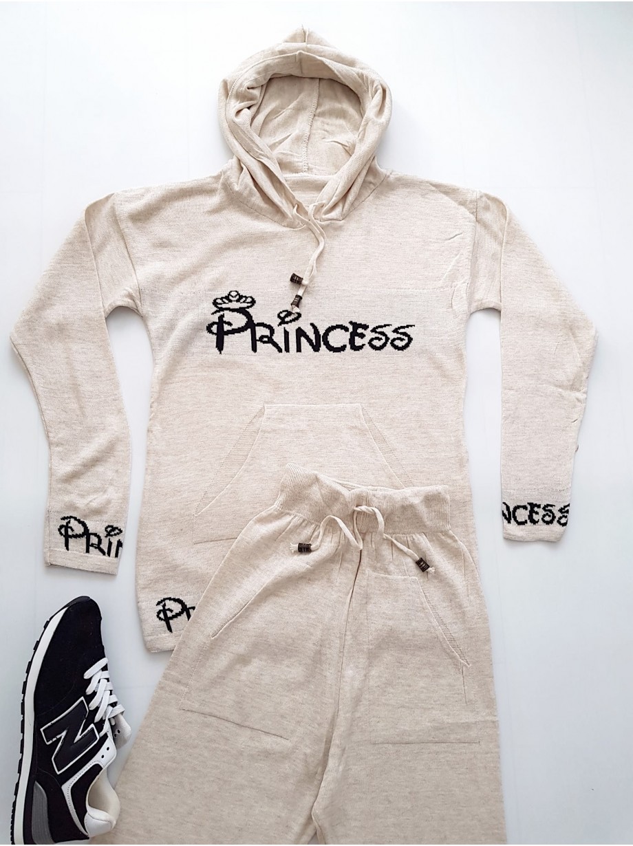 Trening dama din tricot crem cu inscriptie Princess si gluga